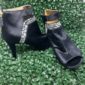 NINE WEST BLACK SATIN EMBELLISH PEEP TOE BOOTIES SIZE 7.5